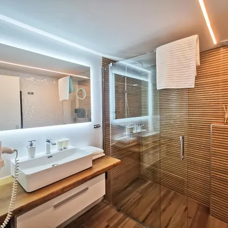 11a * Σάλτσμπουργκ